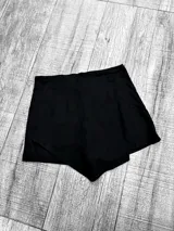 Short pollera negro de bengalina.