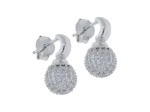 Par de aros colgantes de plata con forma de bola recubierta de circonias.