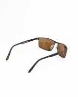 Lentes de sol con montura rectangular de metal color negro y cristales polarizados con protección UV400.