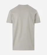 Remera de algodón color verde claro, de corte regular, cuello redondo y manga corta. Presenta un estampado náutico de un ancla y letras en el pecho.