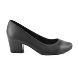 Zapato de vestir Usaflex Sofia de cuero sintético negro, con punta redondeada y taco cuadrado bajo.