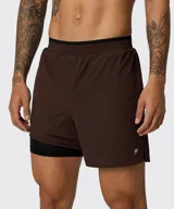 Short de entrenamiento Fabletics modelo The Fundamental, color gris, de corte clásico y tejido ligero de alto rendimiento con cintura elástica.