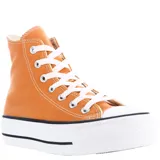 Championes de caña alta Converse modelo Chuck Taylor Lift, con plataforma, confeccionados en lona color naranja con cordones blancos y puntera de goma.