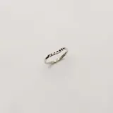 Anillo de plata 925 con diseño de eslabones.