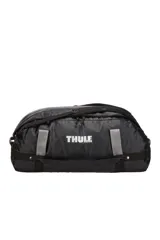 Bolso de lona Thule Chasm de 90 litros, resistente a la intemperie, color negro. Cuenta con diseño de boca ancha para facilitar el acceso, bolsillos internos de malla para organización y correas convertibles para usar como mochila.