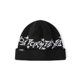 Gorro de lana negro con diseño estampado en blanco y etiqueta con el logo de la marca Former.