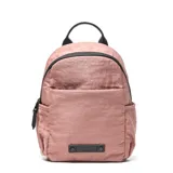 Mochila Dimotty de nylon color rosado, con compartimento principal con cierre superior, bolsillo frontal de acceso rápido, bolsillos laterales y asa superior de mano.
