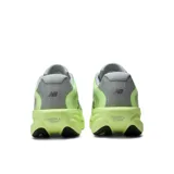 Championes de running New Balance modelo Ellipse, color verde lima con detalles en gris y plateado. Presentan entresuela con tecnología Fresh Foam X para mayor amortiguación, parte superior de malla técnica ligera y transpirable, y suela de goma.