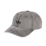 Gorra de béisbol Adidas con visera curva, confeccionada en sarga de algodón con efecto lavado y logo del trébol bordado en el frente.