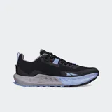 Championes de trail running Altra modelo Timp 5, color negro con detalles en gris y celeste. Presentan una entresuela de espuma Altra EGO MAX para mayor rebote y durabilidad, y una suela Vibram Megagrip para un agarre superior en terrenos accidentados.
