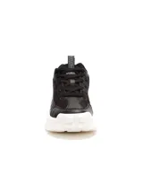 Sneakers de mujer Caterpillar modelo Intruder Lite Vent, de color negro con suela chunky blanca de EVA. Combinan paneles de malla transpirable y material sintético, con cordones negros y tiradores en la lengüeta y el talón.