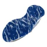 Championes de básquetbol Under Armour Jet 23, con diseño de materiales mixtos en tonos gris y azul. Presentan entresuela Micro G® para amortiguación y suela de goma con patrón de tracción anatómico.