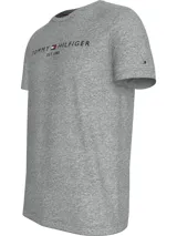 Remera gris de algodón con cuello redondo y logo de Tommy Hilfiger bordado en el pecho.