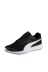 Championes deportivos Puma modelo Escaper Mesh, de color negro con la clásica franja lateral en blanco y suela blanca amortiguada.