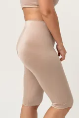 Calza biker modeladora confeccionada en lycra negra.