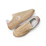 Championes Converse Run Star Trainer color beige con detalles en rosa.
