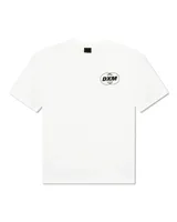 Remera de algodón color blanco, de corte holgado, con cuello redondo y estampado gráfico circular con las siglas DXM en el pecho.
