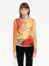 Top de mesh con cuello alto y mangas largas, con estampado batik multicolor.