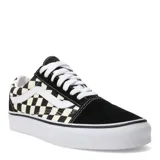 Championes Vans modelo Old Skool, con diseño clásico de tablero de ajedrez en los laterales y puntera de gamuza negra. Presentan la icónica franja lateral blanca, cordones blancos y suela de goma vulcanizada con patrón waffle.