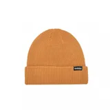 Gorro de lana tejido de punto tipo beanie, color mostaza, con vuelta y etiqueta con el logo de la marca en el borde.