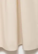 Vestido midi de diseño combinado, con cuerpo de algodón y elastano de ajuste ceñido y falda de algodón con corte evasé y panel fruncido en la cintura. Presenta cuello escotado y tirantes anchos.