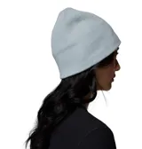 Gorro de lana tejido en color celeste, con forro reflectante térmico interno y logo de la marca bordado en el lateral.