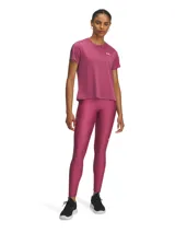 Calza deportiva de tiro alto en color fucsia, confeccionada en tejido HeatGear elástico y de secado rápido. Presenta una banda lateral negra con el logo de la marca repetido y el logo de Under Armour en la pierna izquierda.