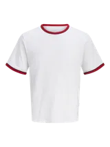 Remera blanca de manga corta con detalles en rojo y negro en el cuello redondo y los dobladillos de las mangas, de corte regular.