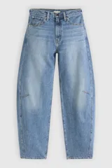 Jeans de denim de corte barrel y tiro alto, en tono azul claro con efecto deslavado.