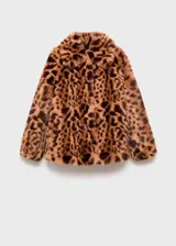 Abrigo corto de piel sintética con estampado de leopardo, cuello de solapa, cierre frontal de botones y bolsillos laterales.