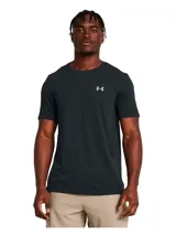 Remera deportiva Under Armour de manga corta, confeccionada en tejido técnico sin costuras con zonas de ventilación estratégicas. Presenta un diseño ajustado con logo de la marca estampado en el pecho.
