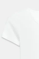 Camiseta de manga corta y cuello redondo, confeccionada en tejido de canalé con mezcla de algodón, con ajuste slim fit.