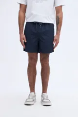 Short de baño liso azul marino, de corte clásico con cintura elástica y cordón ajustable.