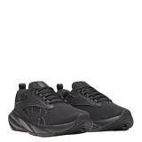 Championes deportivos Under Armour Surge 5, de color negro, diseñados para running y entrenamiento. Confeccionados en malla transpirable, cuentan con suela amortiguada y el logotipo de la marca en el lateral.