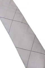 Corbatín color salmón de 5 cm de ancho.