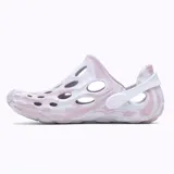 Sandalia Merrell Hydro Moc color rosa y blanco marmolado, con orificios y correa trasera blanca con logo de la marca.