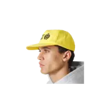 Gorra Eme Studios de color amarillo con visera plana, confeccionada con paneles frontales estructurados. Presenta un diseño bordado en contraste de color negro con la frase "EMEST ALWAYS" y un emblema circular de estilo heráldico.