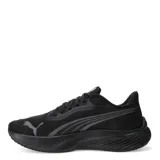 Championes deportivos Puma modelo Pounce Lite, color negro con detalles en gris oscuro. Presentan una capellada de malla transpirable, cierre con cordones y una suela de goma robusta diseñada para running.