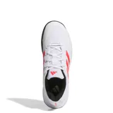Championes de tenis Adidas Gamecourt 2.0, color blanco con detalles en rojo vibrante y suela negra. Presentan una parte superior de malla transpirable con refuerzos sintéticos, mediasuela de EVA para amortiguación y suela ADIWEAR para mayor durabilidad.