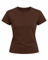 Remera negra de corte entallado con cuello redondo y mangas cortas.