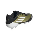 Championes de fútbol Adidas F50 League Messi FG, color dorado con detalles en negro y blanco.
