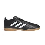 Championes de fútbol Adidas Goletto VIII IN, color negro con tres tiras blancas en los laterales y suela marrón.