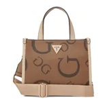 Cartera tipo tote Guess modelo Jackie, de color marrón con monograma de la marca, doble asa superior y correa de hombro ajustable.