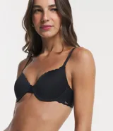Soutien negro liso con push up y borde nuvem, confeccionado en microfibra.