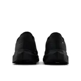 Championes de running New Balance Propel V5, color negro, con capellada de malla y suela FuelCell.