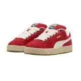 Championes Puma Suede XL de gamuza en color azul, con franja lateral blanca y suela de goma blanca.