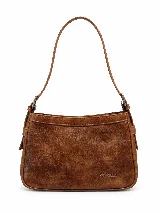 Cartera de cuero vacuno en color marrón, de diseño compacto, líneas simples y formato estructurado. Cuenta con correa corta ajustable para llevar al hombro y cierre superior.