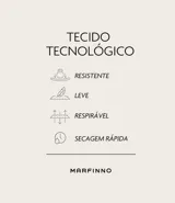 Remera de corte slim con textura, cuello redondo y manga corta. Confeccionada en tejido resistente que no se arruga.