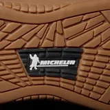 Championes Etnies Marana X Santa Cruz, color negro con logo de Etnies en gris y suela marrón.