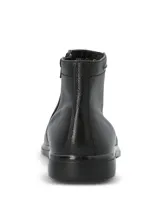 Botines de cuero negro con tecnología waterproof, diseño de caña media, cierre lateral y suela de poliuretano.